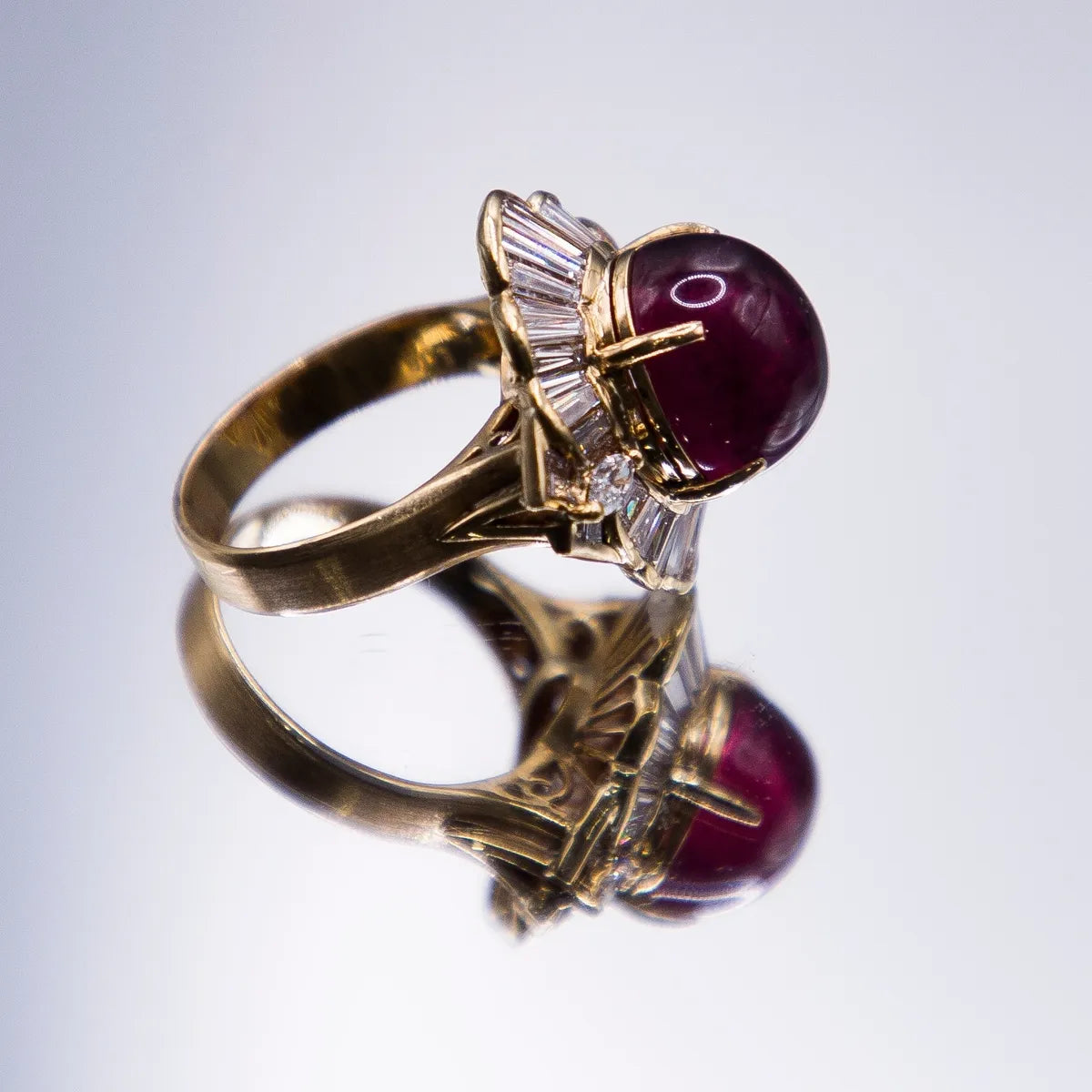 10.02 Carat Rubellite /18k Yellow Gold 2.31 Carats Fine Diamonds Cocktail Ring