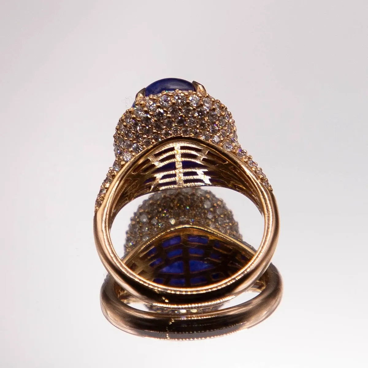 10.69 Carat Oval Cabochon Tanzanite/18k Yellow Gold Ring/2.14 Carats Diamond