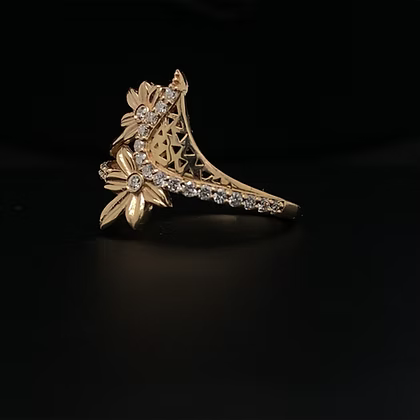 Floral Expression Diamond Ring