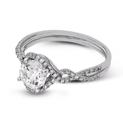 Sparkling White Gold Engagement Ring with Diamonds