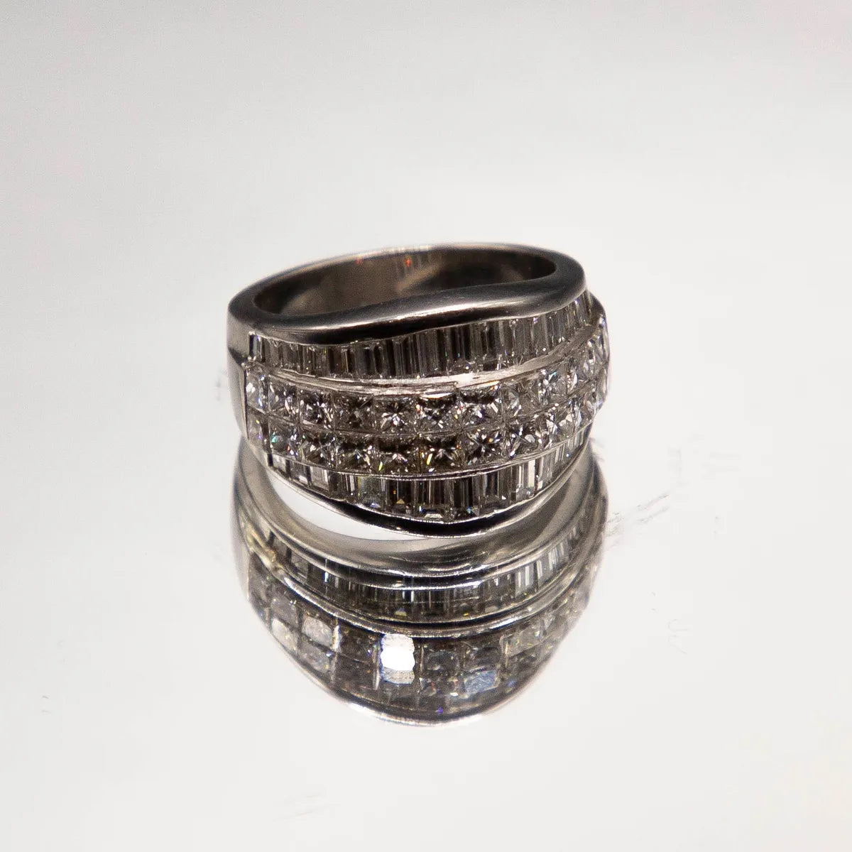 3.07 Carats.950 Platinum. Invisible-set Collection White, VVS Princess and Baguette Diamonds..