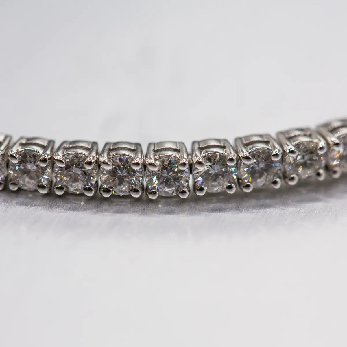 14k White Gold Diamond Flex Bangle Bracelet