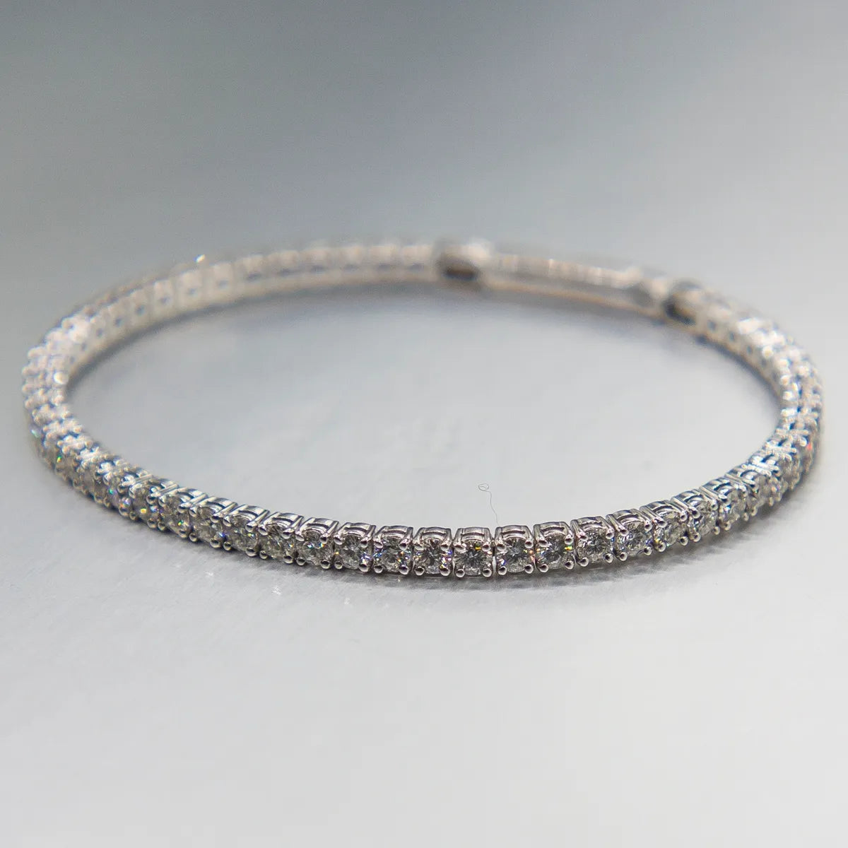 14k White Gold Diamond Flex Bangle Bracelet