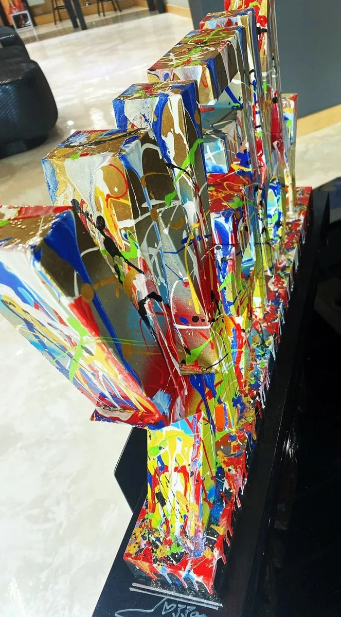 New York (Sculpture) by Jozza