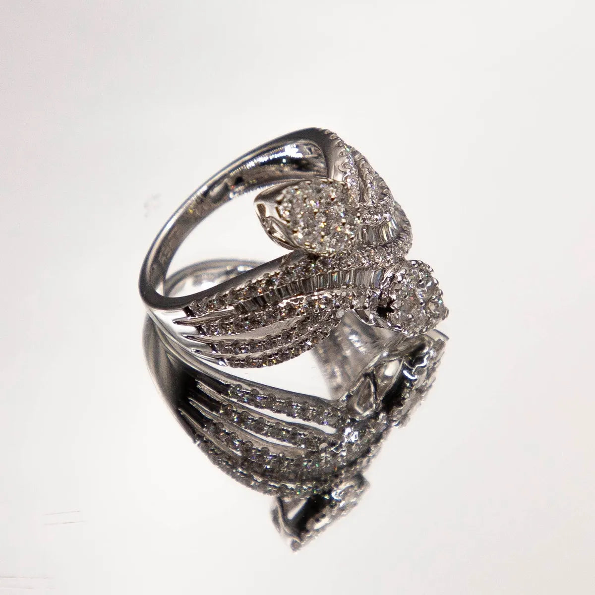 14k White Gold 1.79 cts Diamond Ring