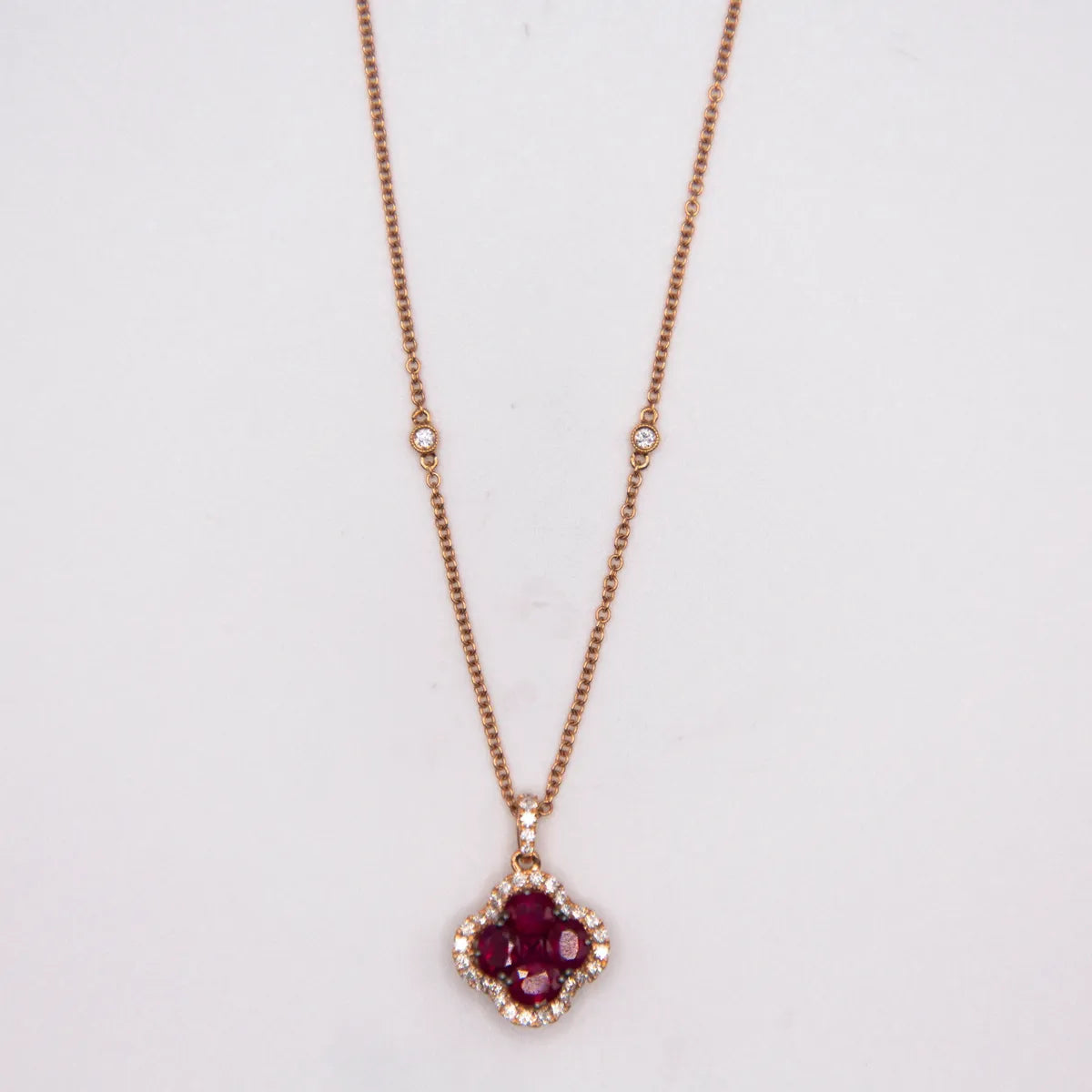 1.32 carat Burma ruby Diamond rose gold Alhambra Pendant