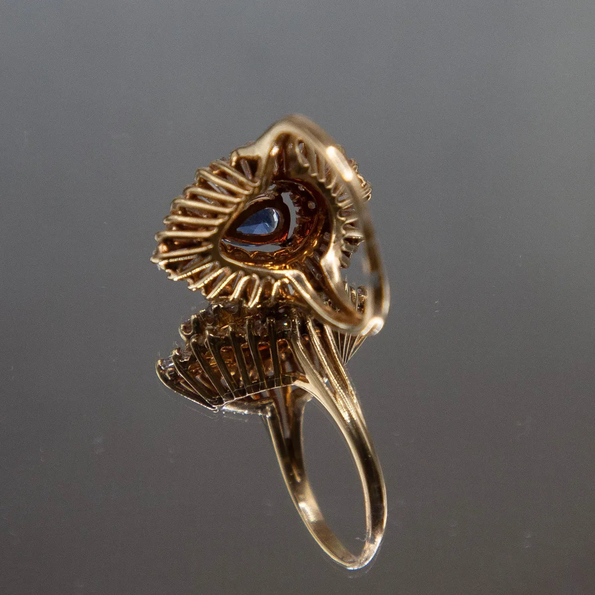 14K Yellow Gold Blue Pear Shaped Ceylon Sapphire/Diamond Ring 2.35 Carats Total