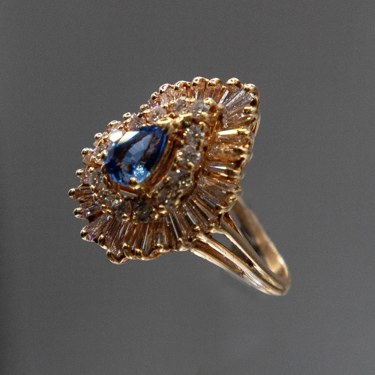 14K Yellow Gold Blue Pear Shaped Ceylon Sapphire/Diamond Ring 2.35 Carats Total